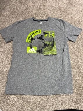 Adidas 3 stripe life tee